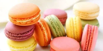 Drying systems for natural food colourants